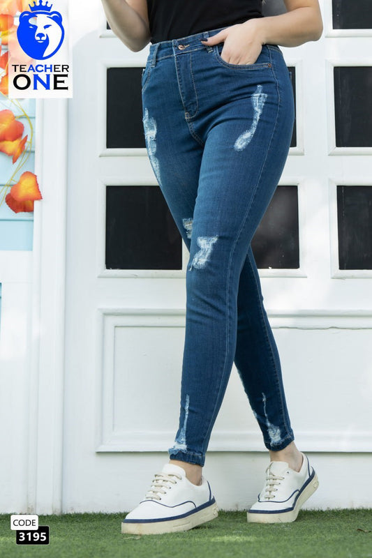 بنطلون ممزق عالي الخصر